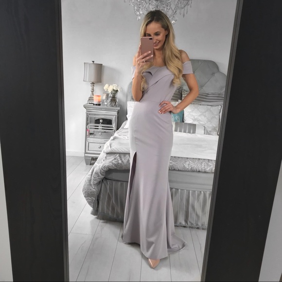 Off-The Shoulders V Neck Long Formal/Prom Dress - Picture 7 of 8